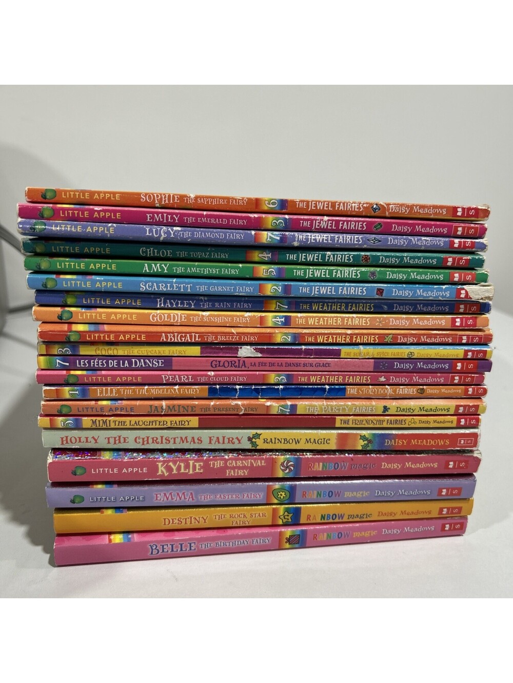 Lot of 20 Children’s Fairy Chapter Books Rainbow Magic Candy Fairies